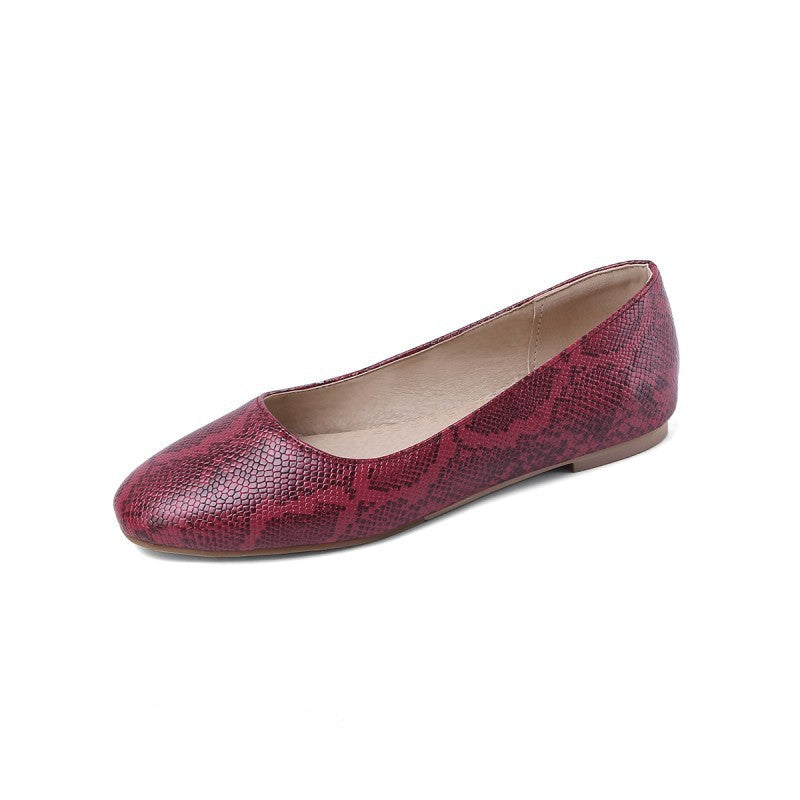 
                      
                        Large Size Snake Pattern Pumps Female Comfortable Flat Heel Soft Bottom Lazybones' Shoes - RewaGold
                      
                    