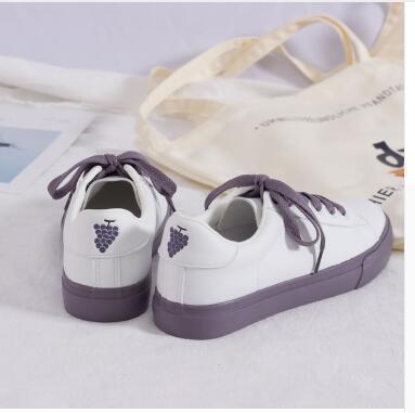 
                      
                        Spring new Korean version of the wild white shoes female strawberry retro port wind shoes students ins sneakers - RewaGold
                      
                    