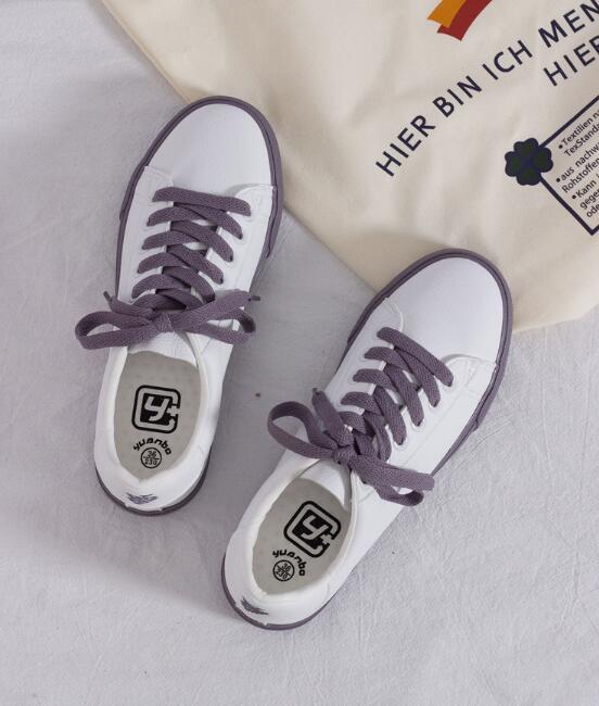 
                      
                        Spring new Korean version of the wild white shoes female strawberry retro port wind shoes students ins sneakers - RewaGold
                      
                    