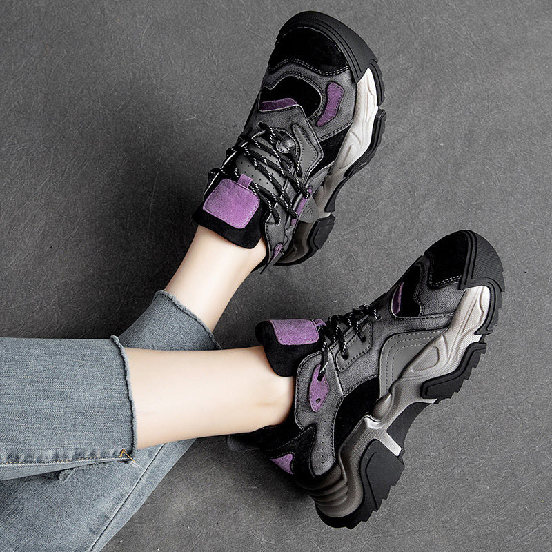 
                      
                        Women's Trendy Vintage Leather Thick Sole Travel Shoes - RewaGold
                      
                    