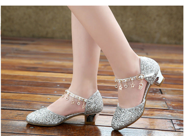 
                      
                        Children's Shoes Female Princess Crystal Shoes Soft Sole Show - RewaGold
                      
                    