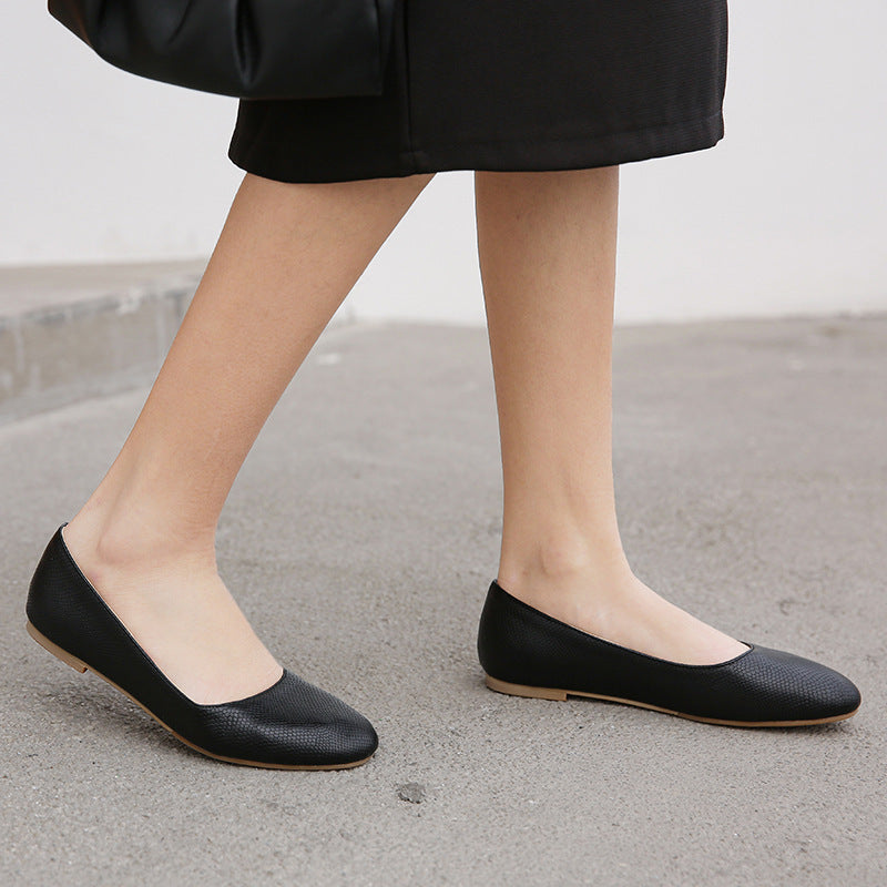 
                      
                        Large Size Snake Pattern Pumps Female Comfortable Flat Heel Soft Bottom Lazybones' Shoes - RewaGold
                      
                    